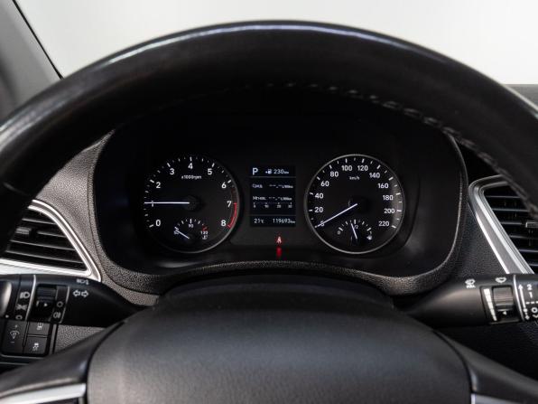 Hyundai Solaris II с пробегом 2019 года, цена 1 435 000 рублей, 119693 км, седан, Автокод Объявления