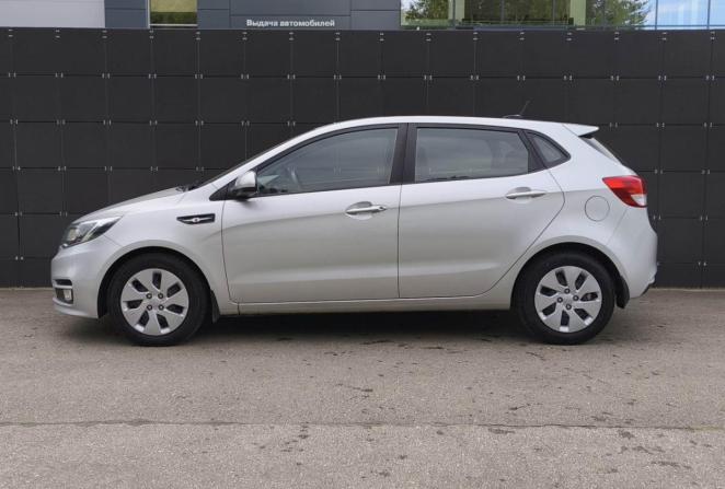 Kia Rio III Рестайлинг с пробегом 2017 года, цена 1 245 000 рублей, 55839 км, хэтчбек, Автокод Объявления