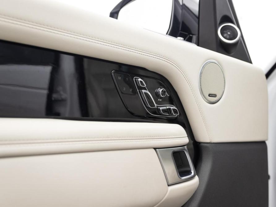 Land Rover Range Rover IV Рестайлинг Санкт-Петербург  - изображение 25