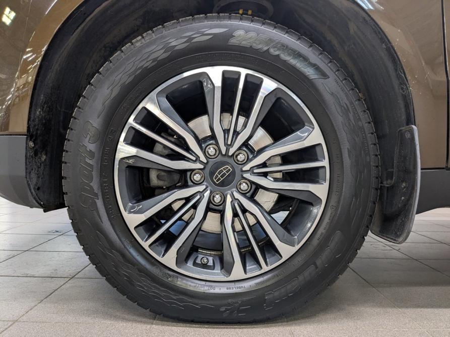 Geely Emgrand X7 I Рестайлинг 2 Москва  - изображение 7