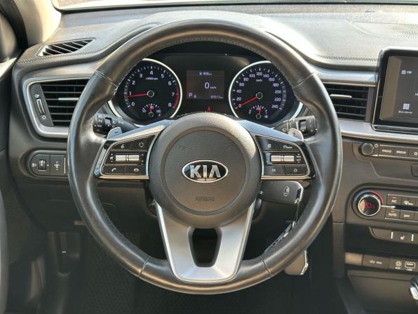 Kia Ceed III с пробегом 2019 года, цена 1 580 000 рублей, 98100 км, универсал, Автокод Объявления