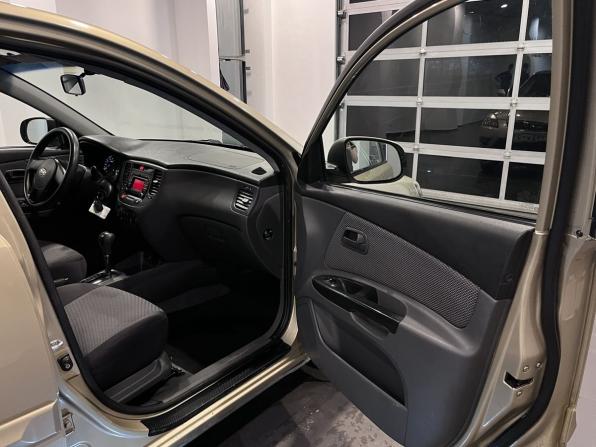 Kia Rio II Рестайлинг с пробегом 2010 года, цена 520 000 рублей, 157853 км, хэтчбек, Автокод Объявления