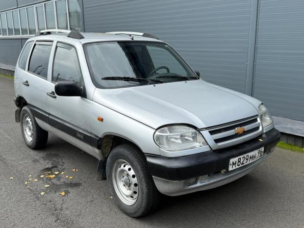 Chevrolet Niva I