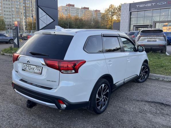 Mitsubishi Outlander III Рестайлинг 2 с пробегом 2018 года, цена 1 690 000 рублей, 141225 км, внедорожник, Автокод Объявления