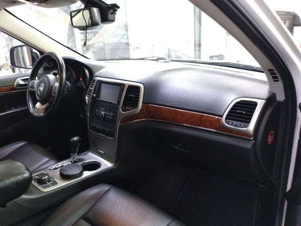 Jeep Grand Cherokee IV (WK2) с пробегом 2012 года, цена 1 695 000 рублей, 212397 км, внедорожник, Автокод Объявления