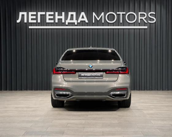 BMW 7 серии VI (G11/G12) Рестайлинг с пробегом 2019 года, цена 5 490 000 рублей, 98316 км, седан, Автокод Объявления