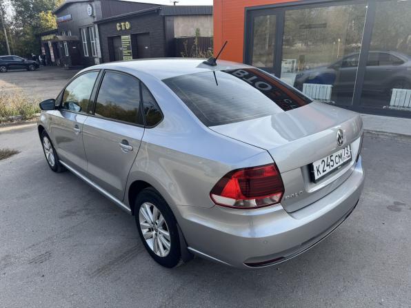 Volkswagen Polo V Рестайлинг с пробегом 2018 года, цена 1 100 000 рублей, 171000 км, седан, Автокод Объявления