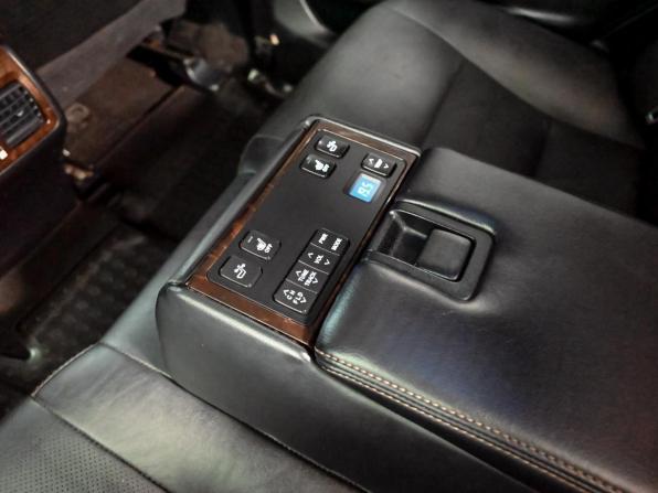 Toyota Camry VII (XV50) Рестайлинг с пробегом 2016 года, цена 1 920 000 рублей, 254378 км, седан, Автокод Объявления