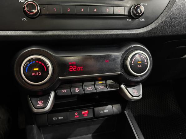 Kia Rio IV с пробегом 2017 года, цена 930 000 рублей, 202208 км, седан, Автокод Объявления