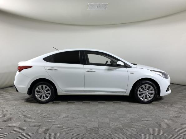 Hyundai Solaris II с пробегом 2018 года, цена 1 189 000 рублей, 240000 км, седан, Автокод Объявления