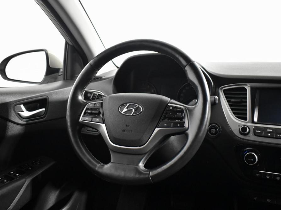 Hyundai Solaris II Санкт-Петербург  - изображение 13