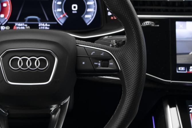 Audi Q8 I (4M) с пробегом 2021 года, цена 7 400 000 рублей, 71640 км, внедорожник, Автокод Объявления