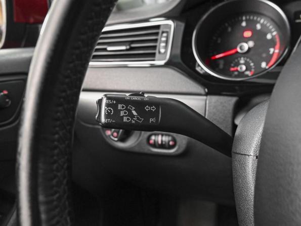 Volkswagen Jetta VI Рестайлинг с пробегом 2016 года, цена 1 455 000 рублей, 164171 км, седан, Автокод Объявления