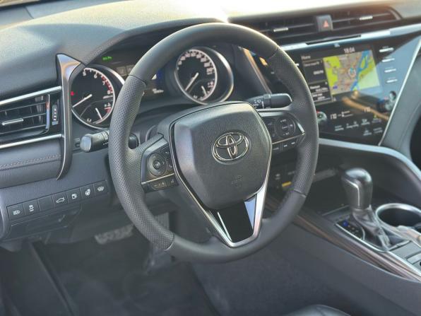 Toyota Camry VIII (XV70) с пробегом 2018 года, цена 2 570 000 рублей, 197852 км, седан, Автокод Объявления