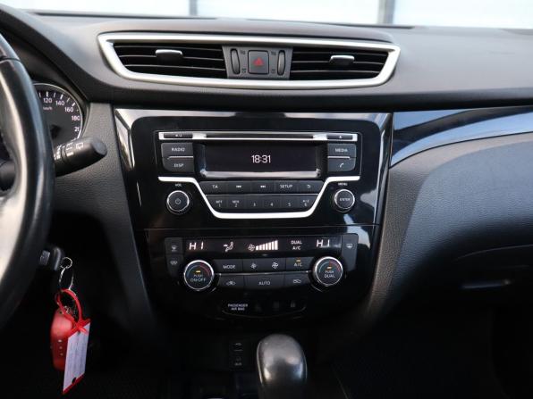 Nissan Qashqai II с пробегом 2018 года, цена 1 637 000 рублей, 112000 км, внедорожник, Автокод Объявления