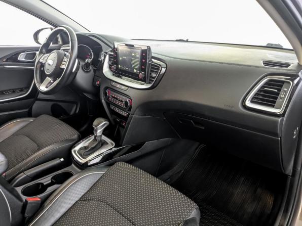 Kia Ceed III с пробегом 2020 года, цена 1 880 000 рублей, 88879 км, хэтчбек, Автокод Объявления