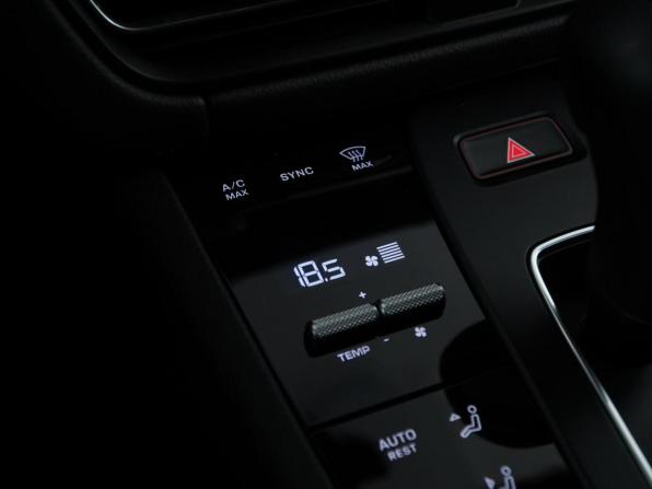 Porsche Macan I Рестайлинг 2 с пробегом 2023 года, цена 8 248 505 рублей, 18014 км, внедорожник, Автокод Объявления