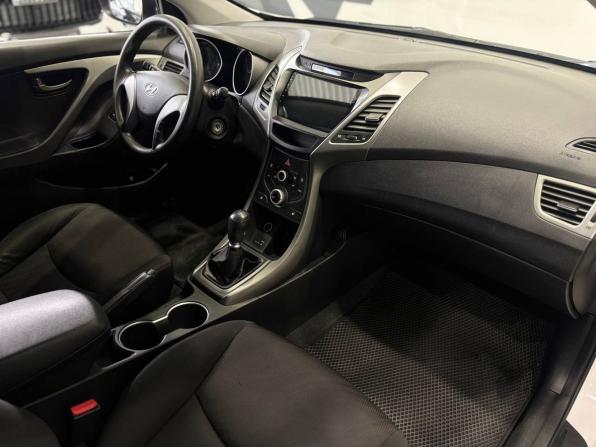 Hyundai Elantra V (MD) с пробегом 2014 года, цена 1 059 900 рублей, 175555 км, седан, Автокод Объявления