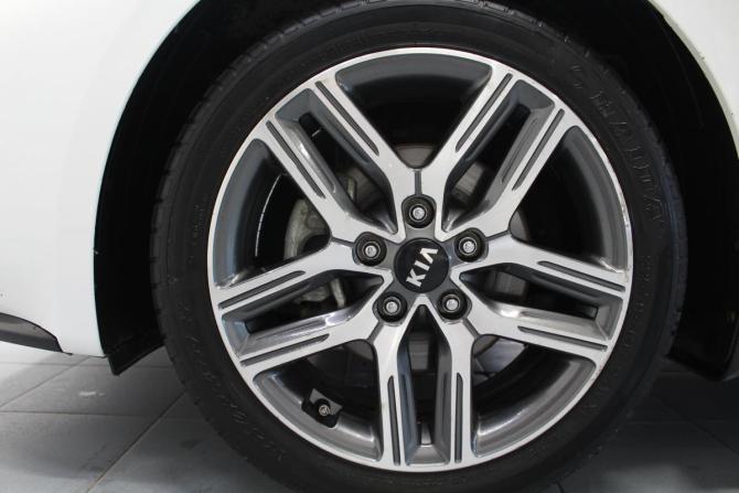 Kia Cerato IV с пробегом 2019 года, цена 1 749 000 рублей, 125000 км, седан, Автокод Объявления
