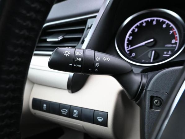 Toyota Camry VIII (XV70) Рестайлинг с пробегом 2021 года, цена 2 744 000 рублей, 115059 км, седан, Автокод Объявления