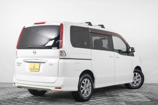 Nissan Serena III (C25) с пробегом 2009 года, цена 1 459 000 рублей, 210000 км, минивэн, Автокод Объявления