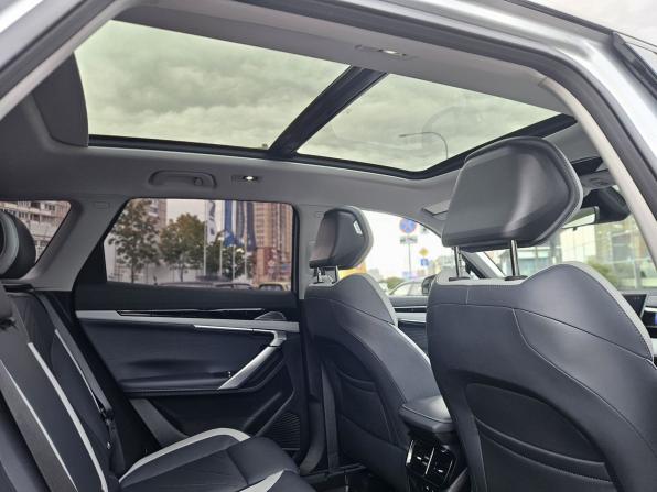 Geely Atlas II с пробегом 2024 года, цена 2 850 000 рублей, 47078 км, внедорожник, Автокод Объявления