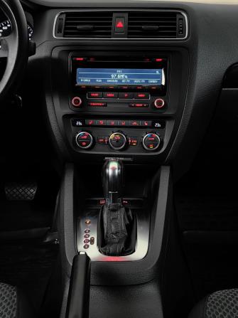 Volkswagen Jetta VI с пробегом 2012 года, цена 919 000 рублей, 146187 км, седан, Автокод Объявления