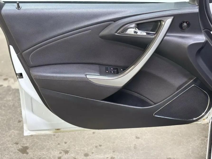 Opel Astra J Саратов  - изображение 13