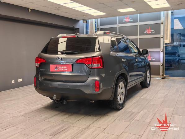 Kia Sorento II Рестайлинг с пробегом 2017 года, цена 2 098 000 рублей, 125000 км, внедорожник, Автокод Объявления