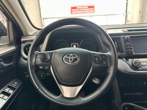 Toyota RAV4 IV (XA40) Рестайлинг с пробегом 2017 года, цена 2 447 000 рублей, 133707 км, внедорожник, Автокод Объявления