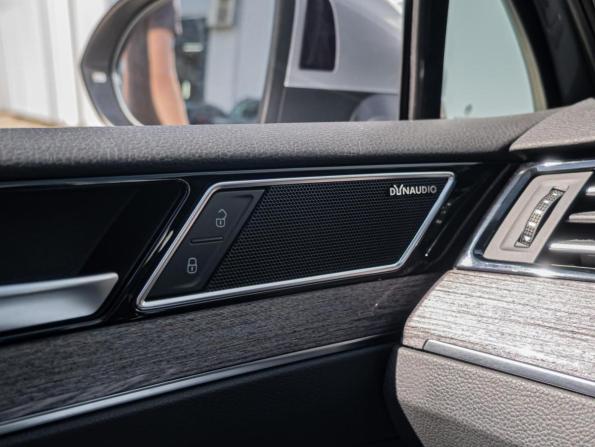 Volkswagen Passat B8 Рестайлинг с пробегом 2020 года, цена 3 255 000 рублей, 119651 км, универсал, Автокод Объявления