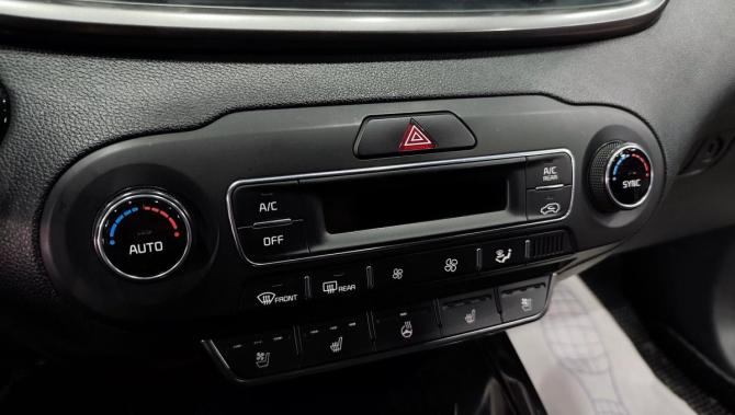 Kia Sorento III Prime Рестайлинг с пробегом 2019 года, цена 2 680 000 рублей, 99910 км, внедорожник, Автокод Объявления