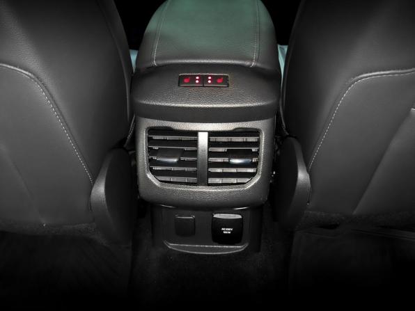 Ford Mondeo V с пробегом 2018 года, цена 1 950 000 рублей, 100154 км, седан, Автокод Объявления