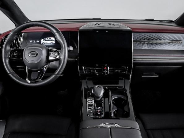 GAC M8 с пробегом 2024 года, цена 4 990 000 рублей, 16995 км, минивэн, Автокод Объявления