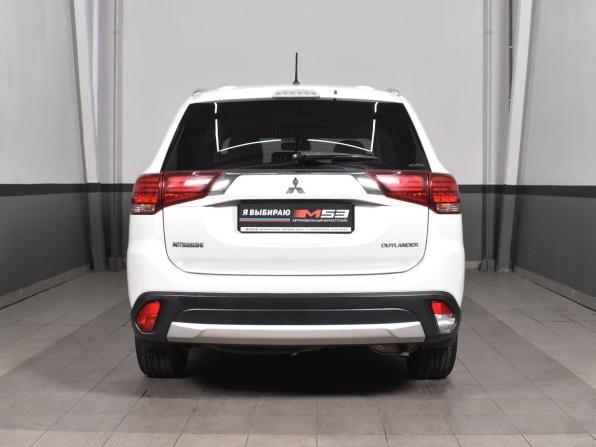 Mitsubishi Outlander III Рестайлинг 2 с пробегом 2016 года, цена 1 949 999 рублей, 86948 км, внедорожник, Автокод Объявления