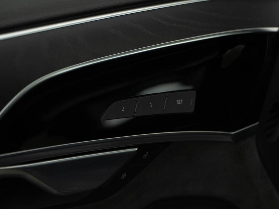 Audi A8 IV (D5) Москва  - изображение 20
