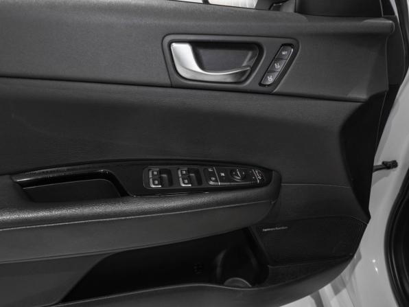 Kia Optima IV с пробегом 2018 года, цена 2 080 000 рублей, 137673 км, седан, Автокод Объявления