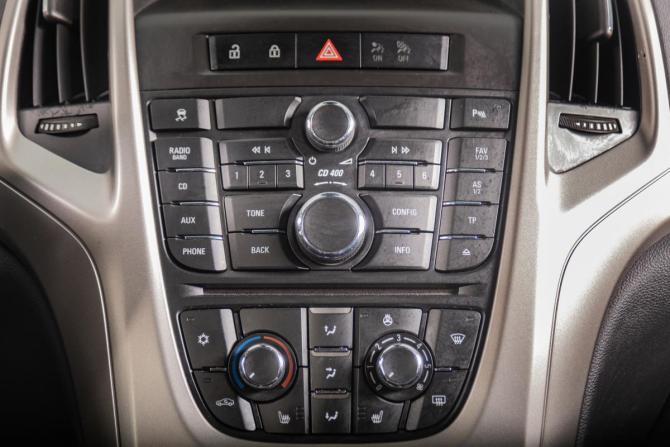 Opel Astra J с пробегом 2011 года, цена 709 000 рублей, 131000 км, хэтчбек, Автокод Объявления