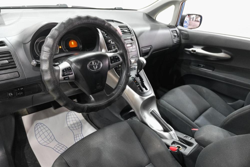 Toyota Auris I Рестайлинг Новокузнецк  - изображение 11