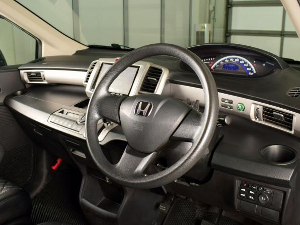 Honda Freed I Рестайлинг с пробегом 2011 года, цена 1 144 995 рублей, 156068 км, компактвэн, Автокод Объявления