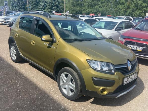 Renault Sandero II с пробегом 2017 года, цена 1 050 000 рублей, 64107 км, хэтчбек, Автокод Объявления