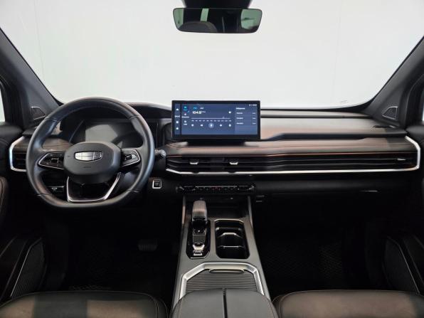 Geely Okavango I Рестайлинг с пробегом 2023 года, цена 2 820 000 рублей, 31873 км, внедорожник, Автокод Объявления