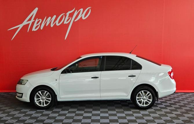 Skoda Rapid I с пробегом 2014 года, цена 990 000 рублей, 145854 км, лифтбек, Автокод Объявления