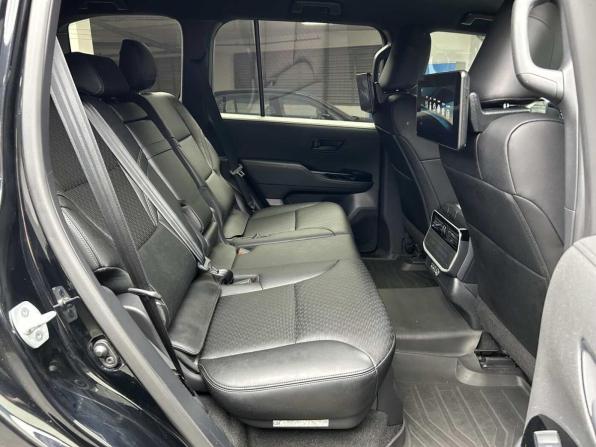 Toyota Land Cruiser 300 Series с пробегом 2023 года, цена 9 149 000 рублей, 74673 км, внедорожник, Автокод Объявления