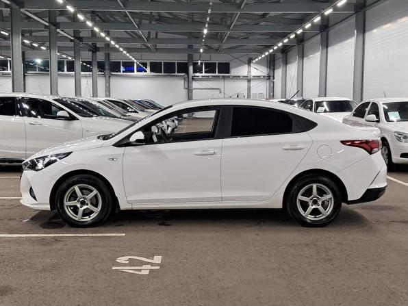 Hyundai Solaris II Рестайлинг с пробегом 2021 года, цена 1 590 000 рублей, 66542 км, седан, Автокод Объявления