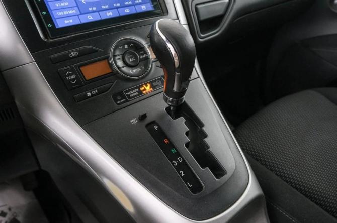 Toyota Auris I Рестайлинг с пробегом 2010 года, цена 879 000 рублей, 180000 км, хэтчбек, Автокод Объявления