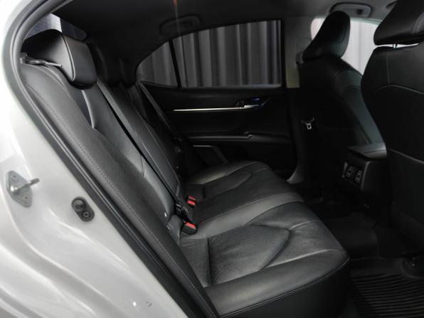 Toyota Camry VIII (XV70) Рестайлинг с пробегом 2021 года, цена 2 980 000 рублей, 109532 км, седан, Автокод Объявления