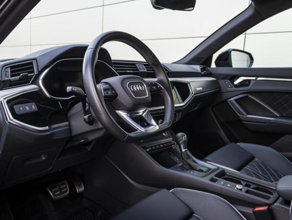 Audi Q3 II (F3) с пробегом 2024 года, цена 4 848 000 рублей, 9735 км, внедорожник, Автокод Объявления