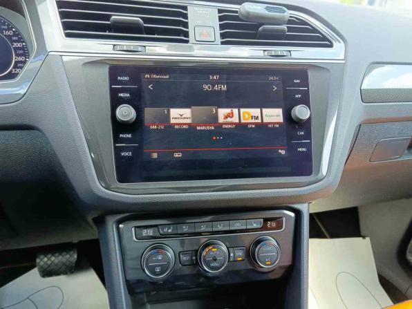 Volkswagen Tiguan II с пробегом 2018 года, цена 3 536 000 рублей, 61562 км, внедорожник, Автокод Объявления