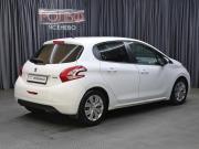 Peugeot 208 I Москва  - изображение 26